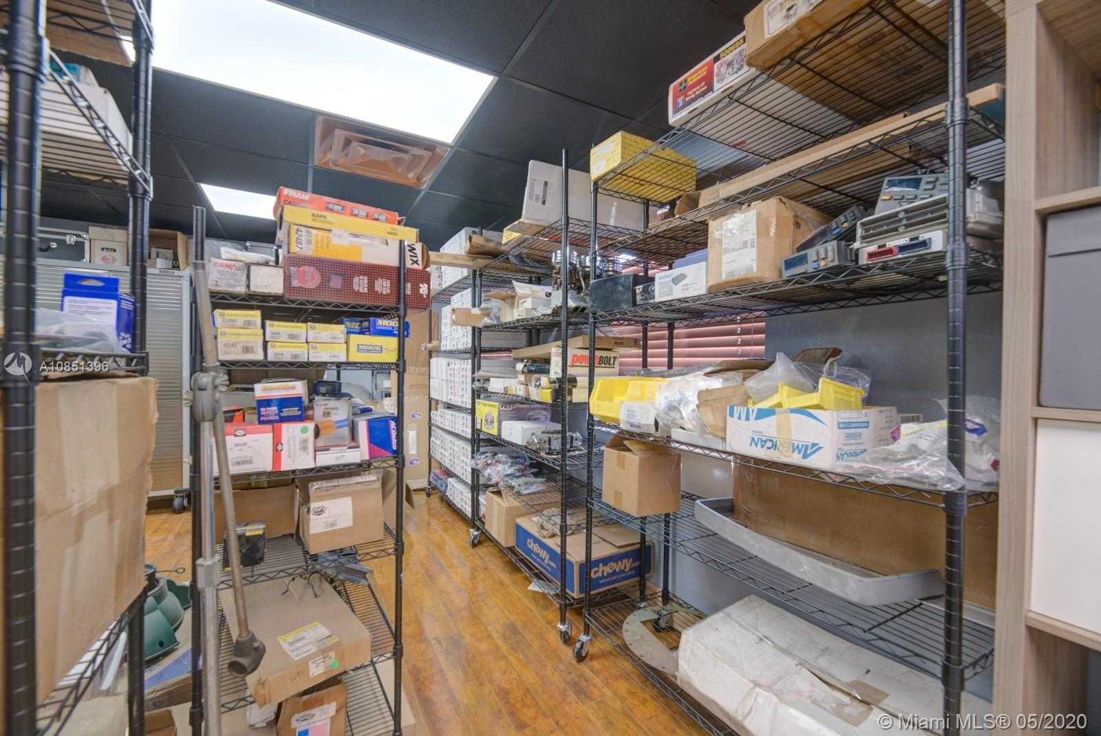 Small Image of 10409 SOUTH WEST 186 STREET, Cutler Bay Number 25