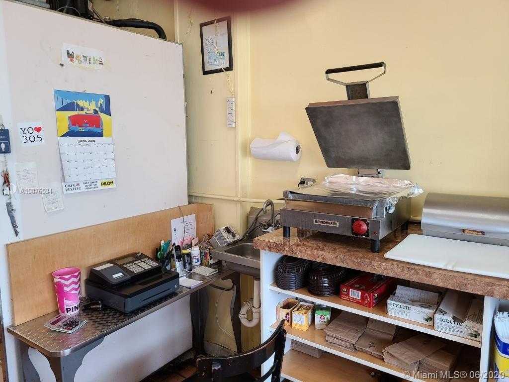 Small Image of 2820 NORTH WEST 7TH AVE, Miami Number 6