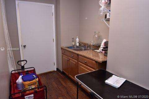 Small Image of 10300 SOUTH WEST 72ND ST, Miami Number 6
