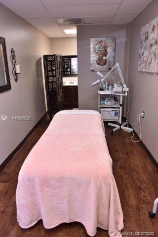 Small Image of 10300 SOUTH WEST 72ND ST, Miami Number 9