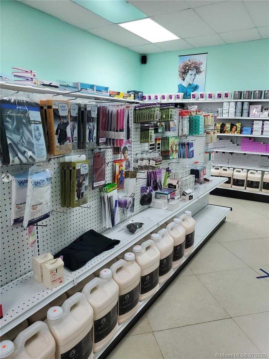 Small Image of 13786 SOUTH WEST 152 ST, Miami Number 14