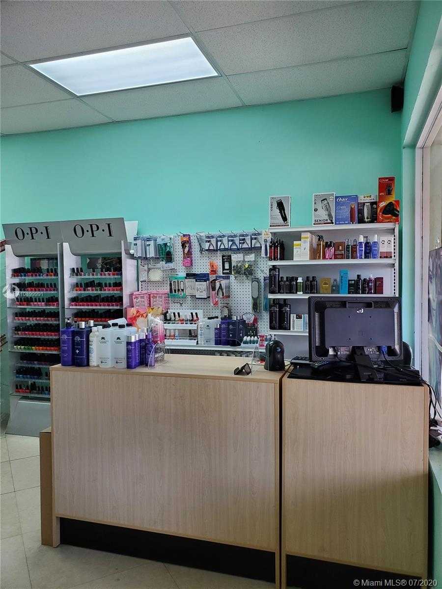 Small Image of 13786 SOUTH WEST 152 ST, Miami Number 17