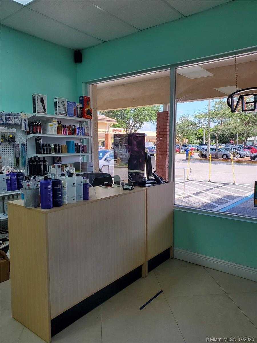 Small Image of 13786 SOUTH WEST 152 ST, Miami Number 19
