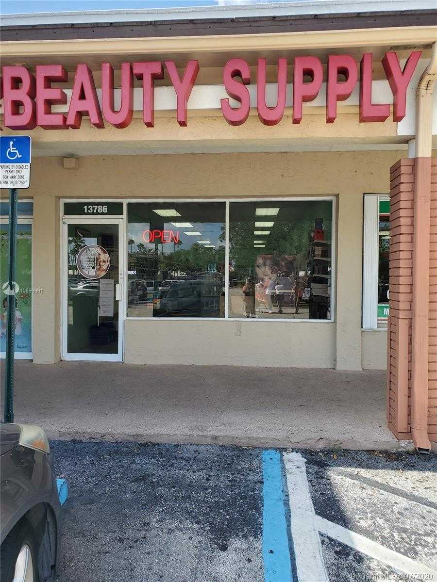 Small Image of 13786 SOUTH WEST 152 ST, Miami Number 2