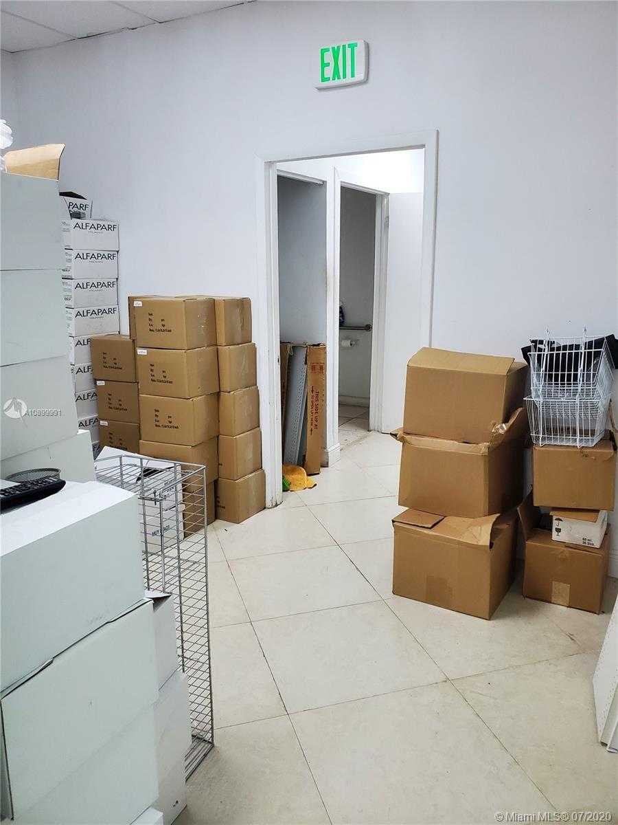 Small Image of 13786 SOUTH WEST 152 ST, Miami Number 20