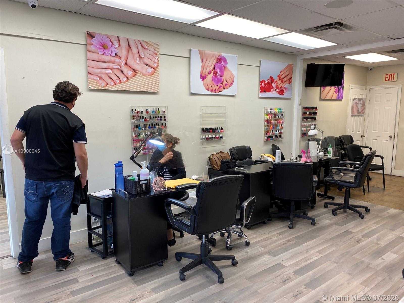 Small Image of CALLE 8, Coral Gables Number 3