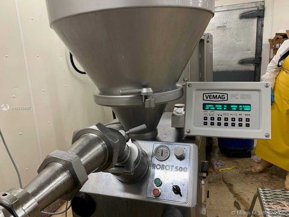 Small Image of 7000 NORTH WEST, Miami Number 5
