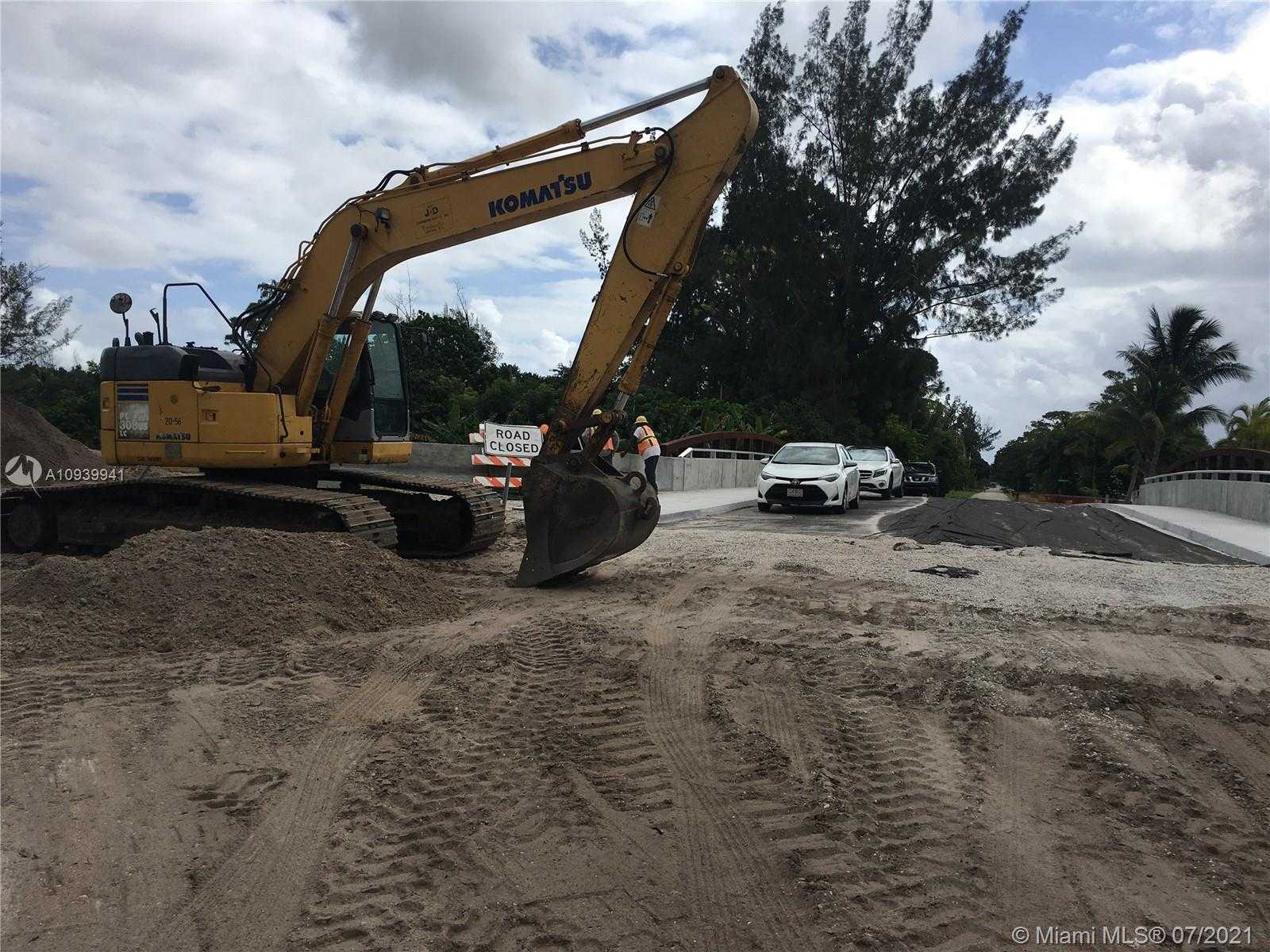 Small Image of WORTH AVE, Palm Beach Number 13