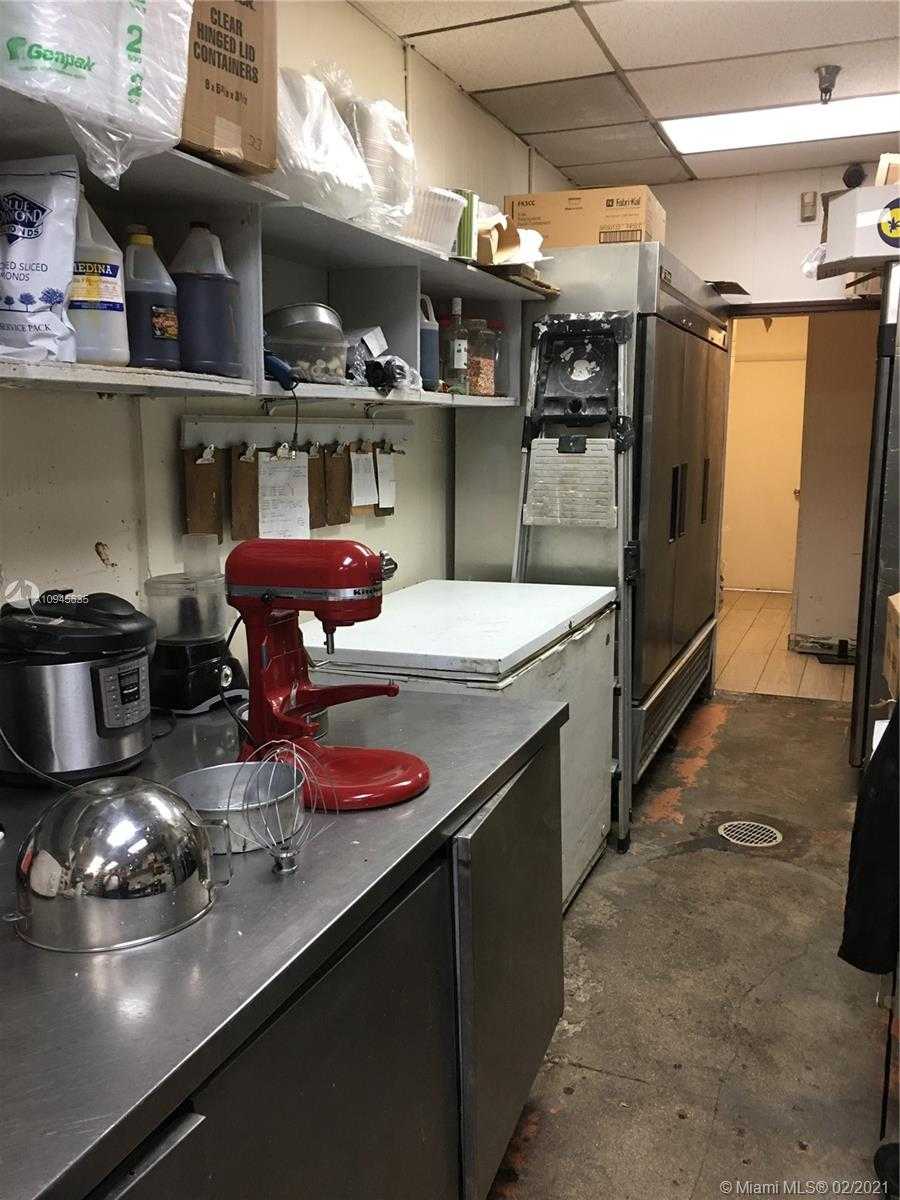 Small Image of 26TH, Miami Number 6