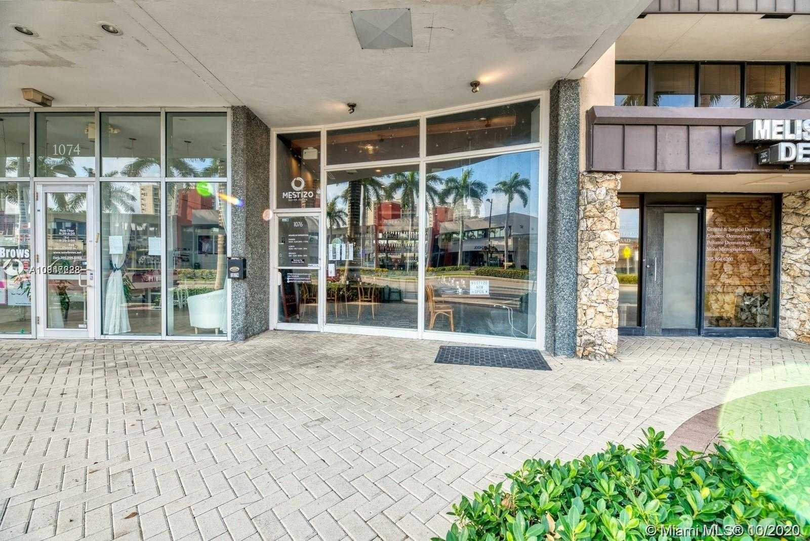 Small Image of 1076 KANE CONCOURSE, Bay Harbor Islands Number 4
