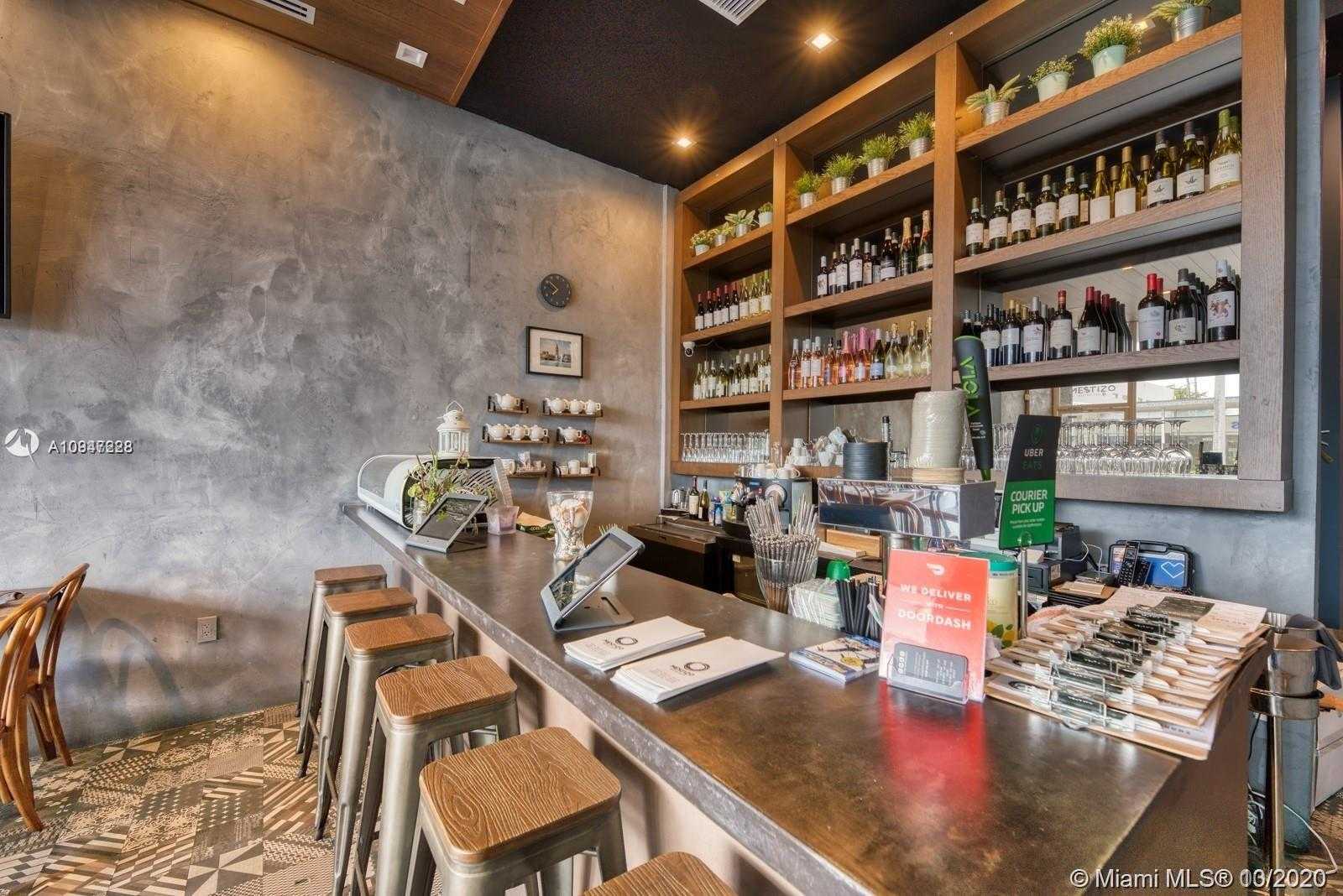 Small Image of 1076 KANE CONCOURSE, Bay Harbor Islands Number 9