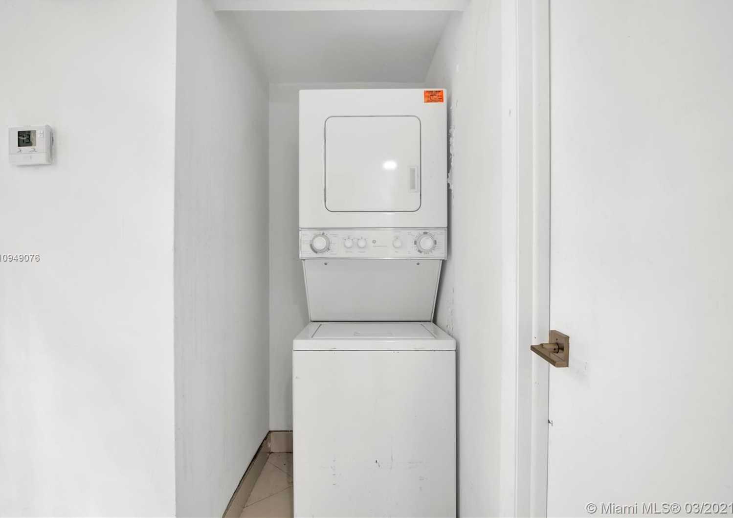 Small Image of 5558 NORTH EAST 4 CT, Miami Number 10