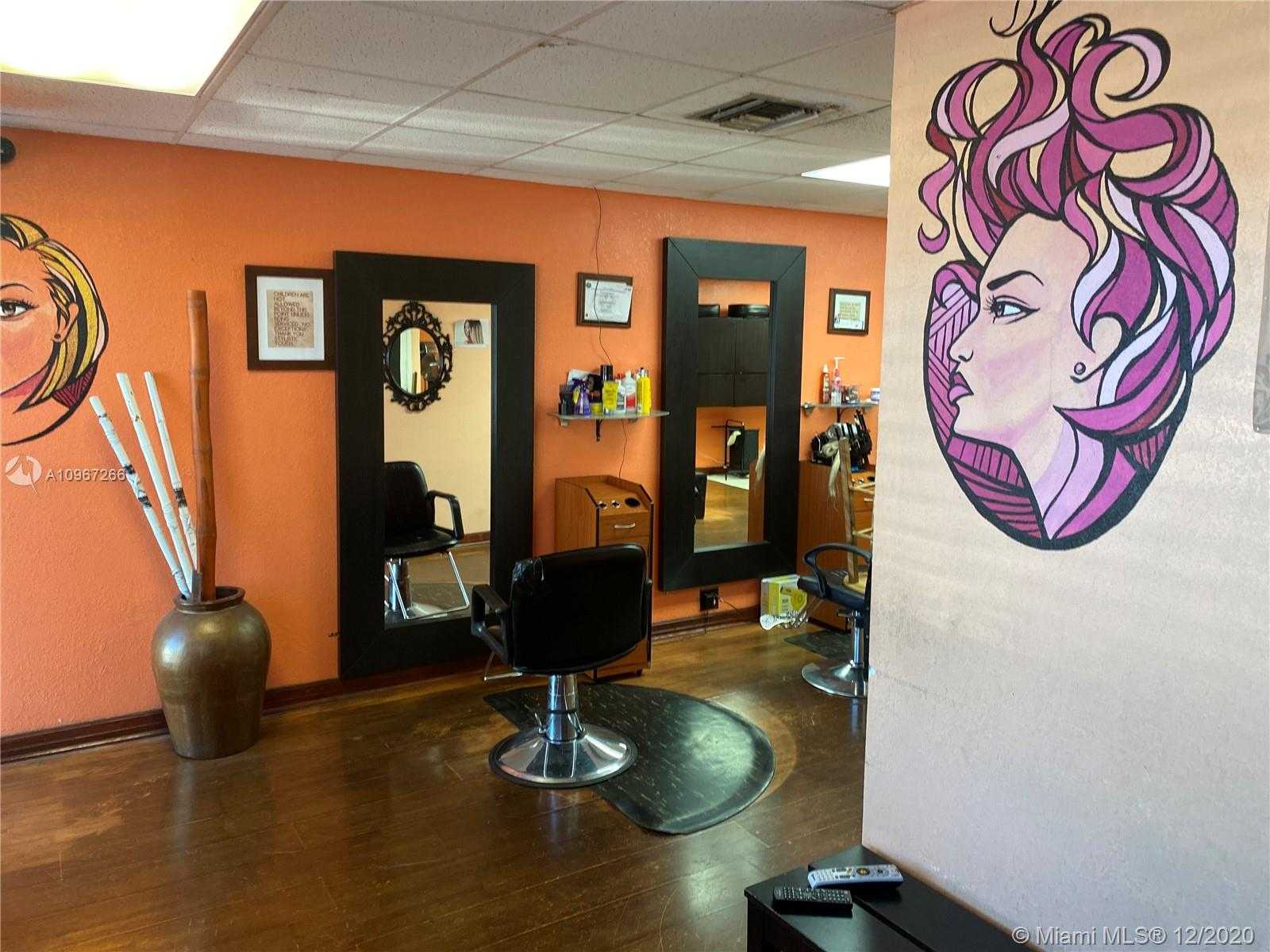 Small Image of 6438 PEMBROKE RD, Miramar Number 6