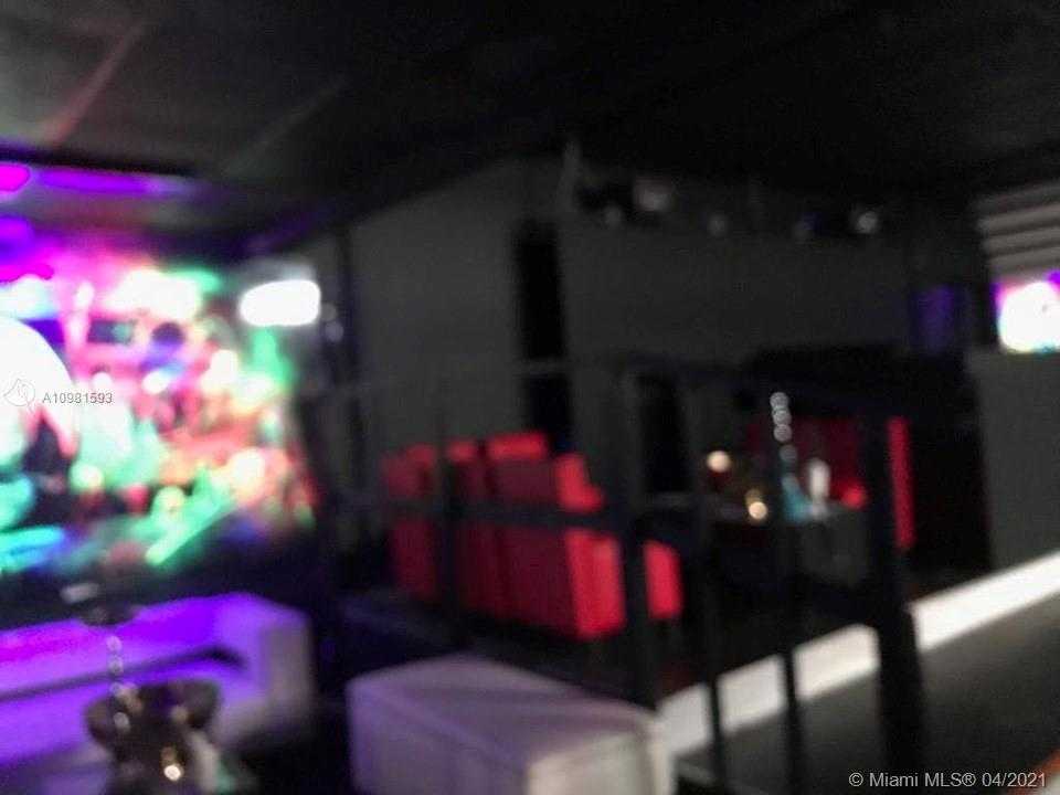 Small Image of NORTH WEST 36TH ST, Miami Number 7