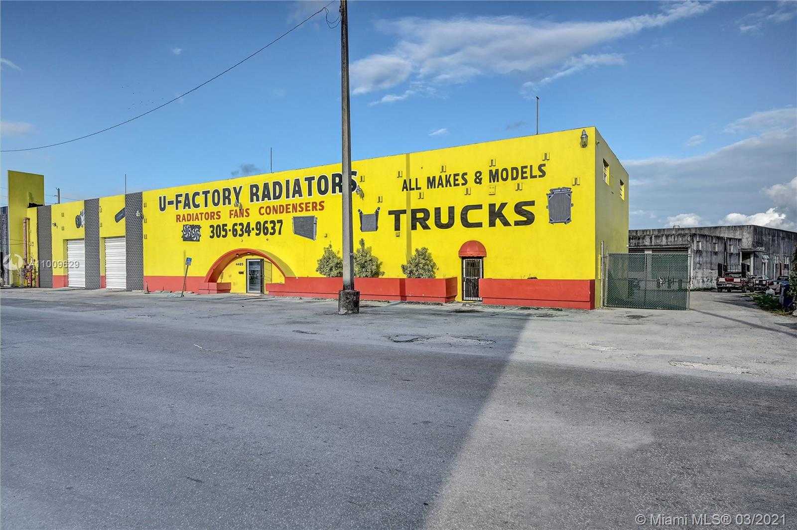 Small Image of 4495 NORTH WEST 37TH AVE, Miami Number 3