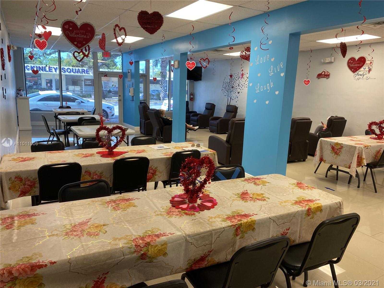 Small Image of 240 WESTWARD DR, Miami Springs Number 8