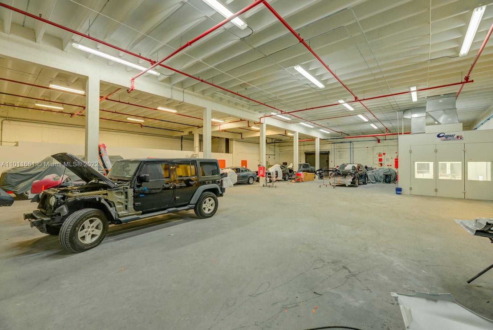 Small Image of 8050 NW 58th St, Doral, FL 33166, USA Number 13