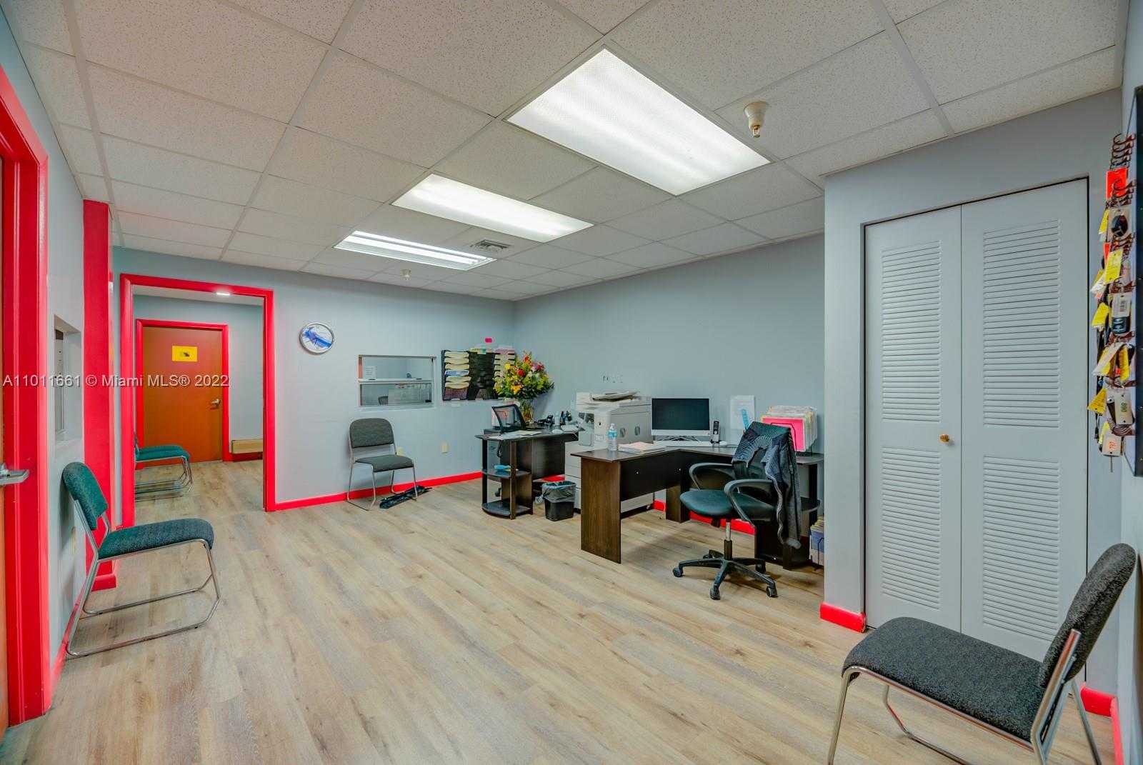 Small Image of 8050 NW 58th St, Doral, FL 33166, USA Number 16