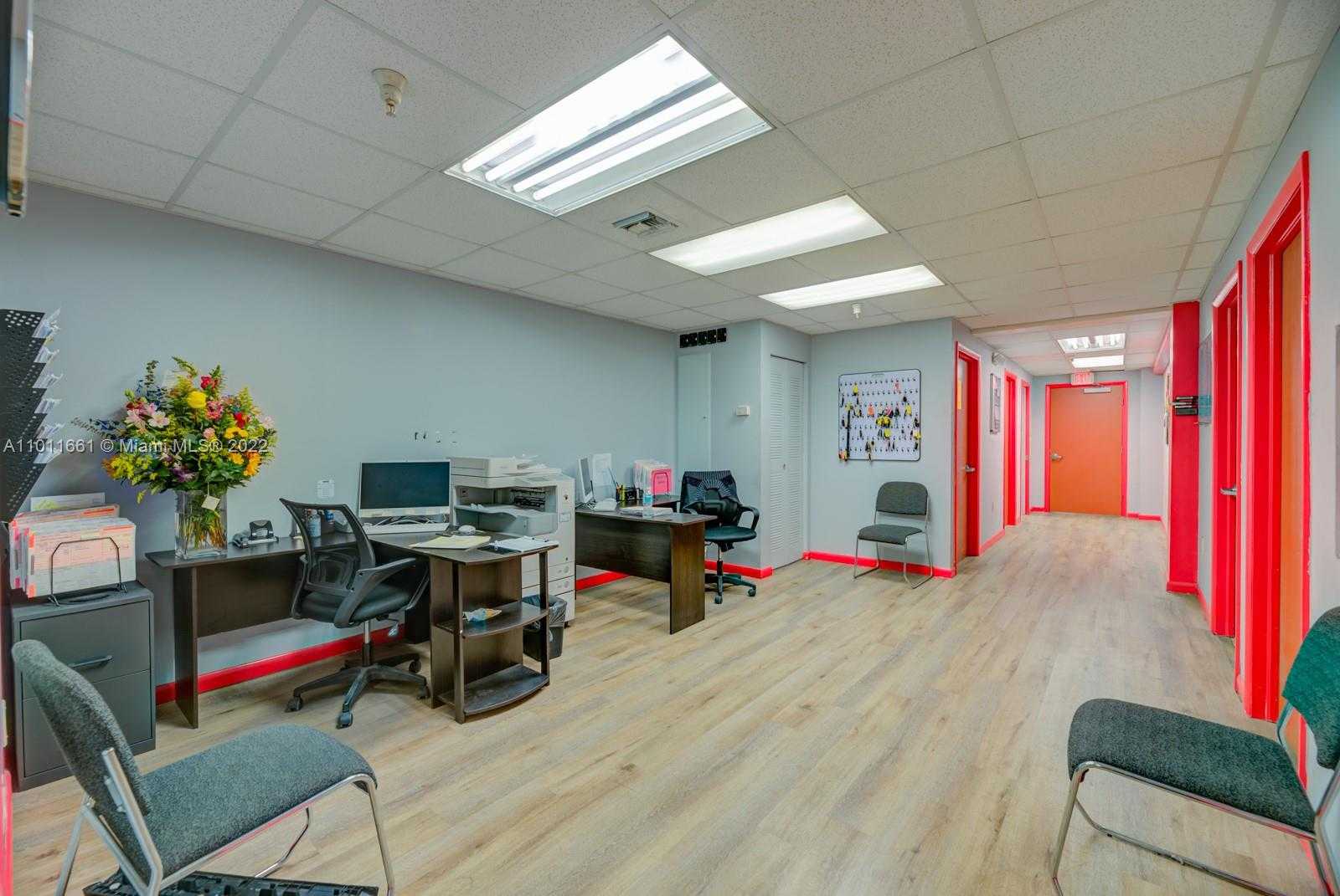 Small Image of 8050 NW 58th St, Doral, FL 33166, USA Number 17