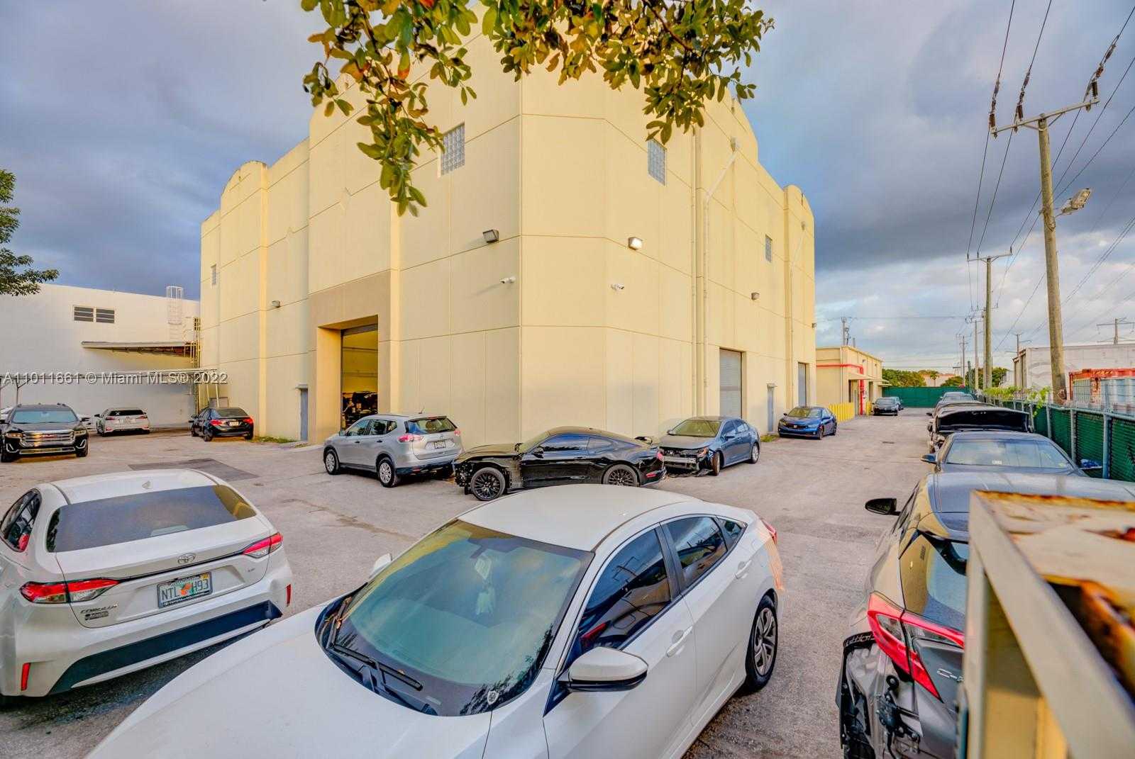 Small Image of 8050 NW 58th St, Doral, FL 33166, USA Number 29