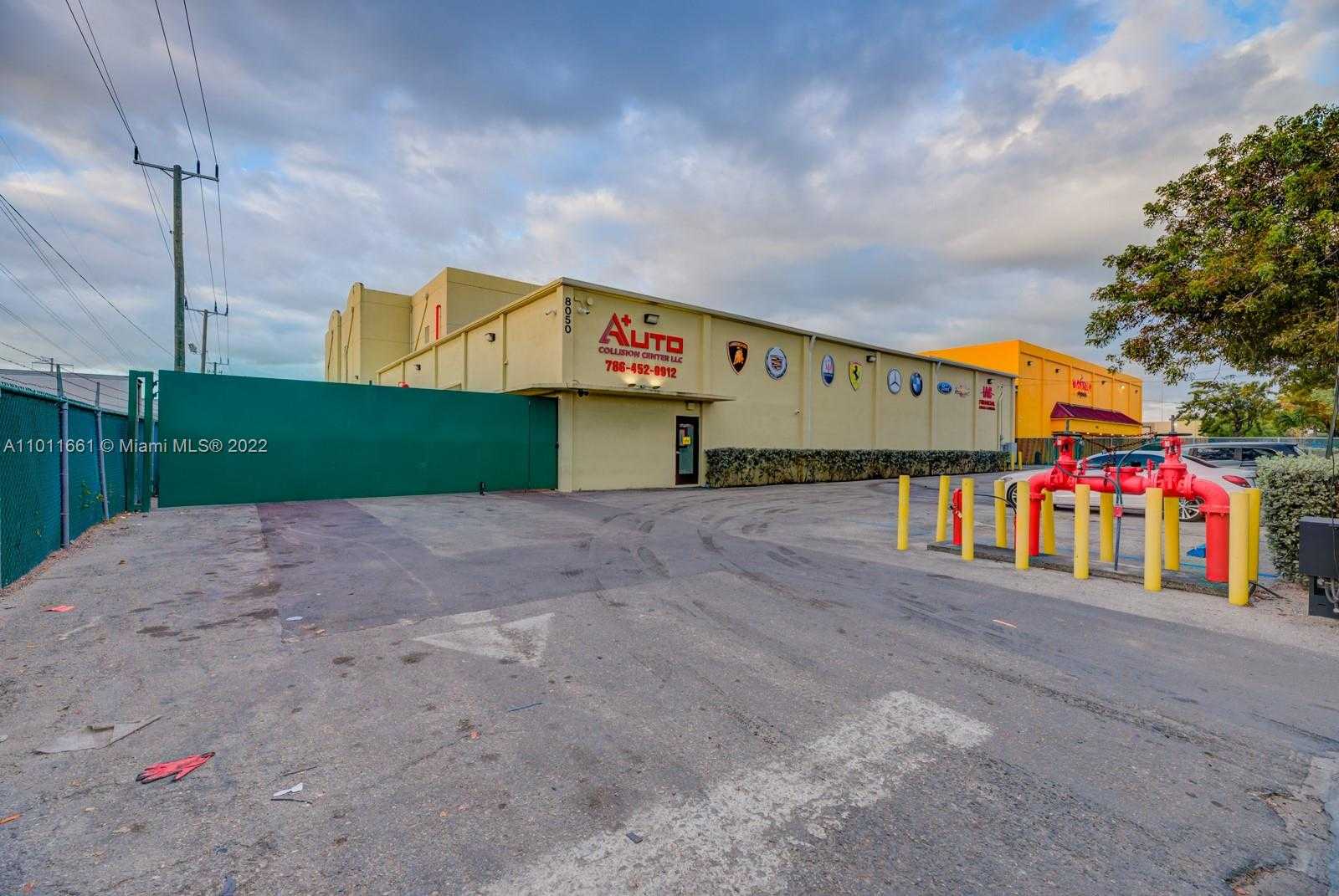 Small Image of 8050 NW 58th St, Doral, FL 33166, USA Number 36