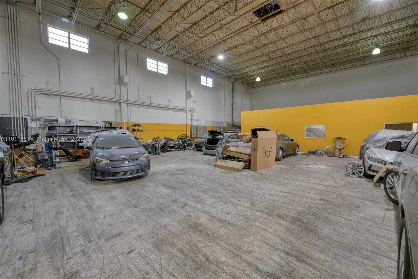 Small Image of 8050 NW 58th St, Doral, FL 33166, USA Number 42
