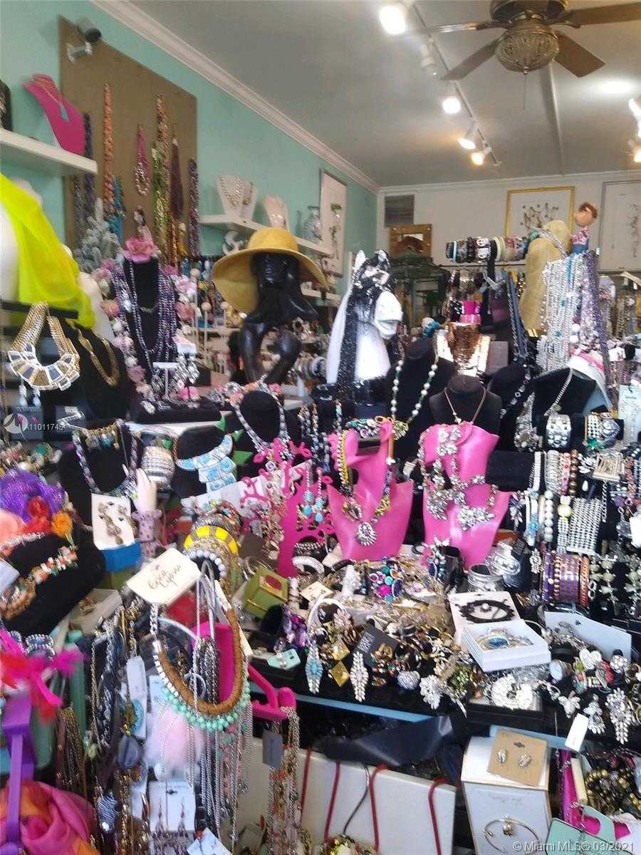 Small Image of 213 COMMERCIAL BLVD, Lauderdale By The Sea Number 2