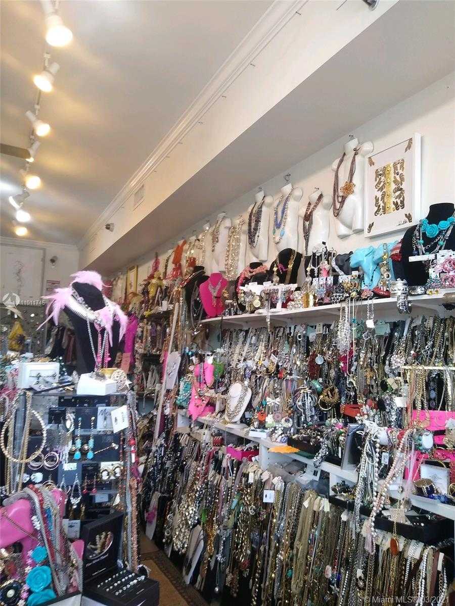 Small Image of 213 COMMERCIAL BLVD, Lauderdale By The Sea Number 5