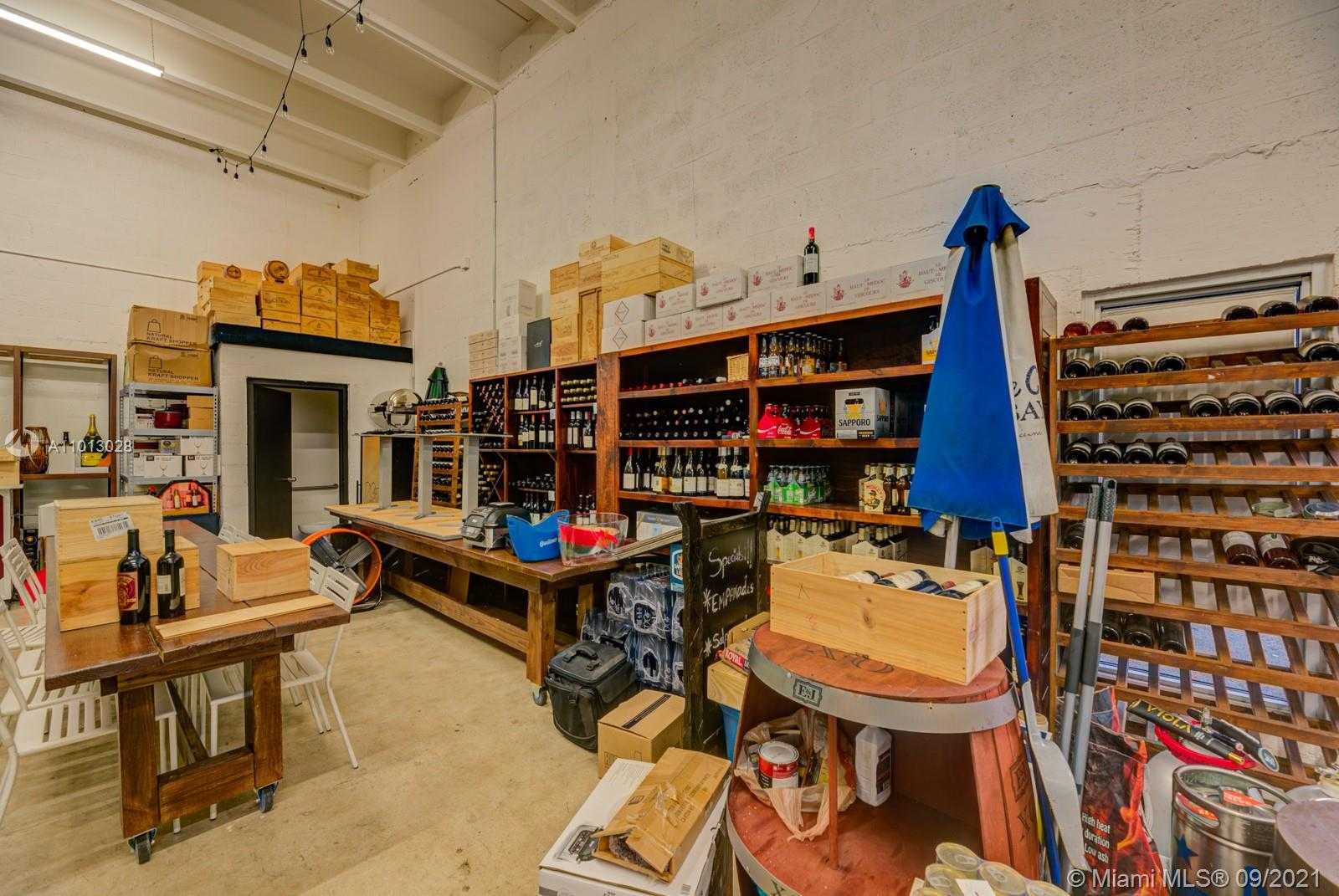 Small Image of 5715 NORTH WEST 84 AVE, Doral Number 2