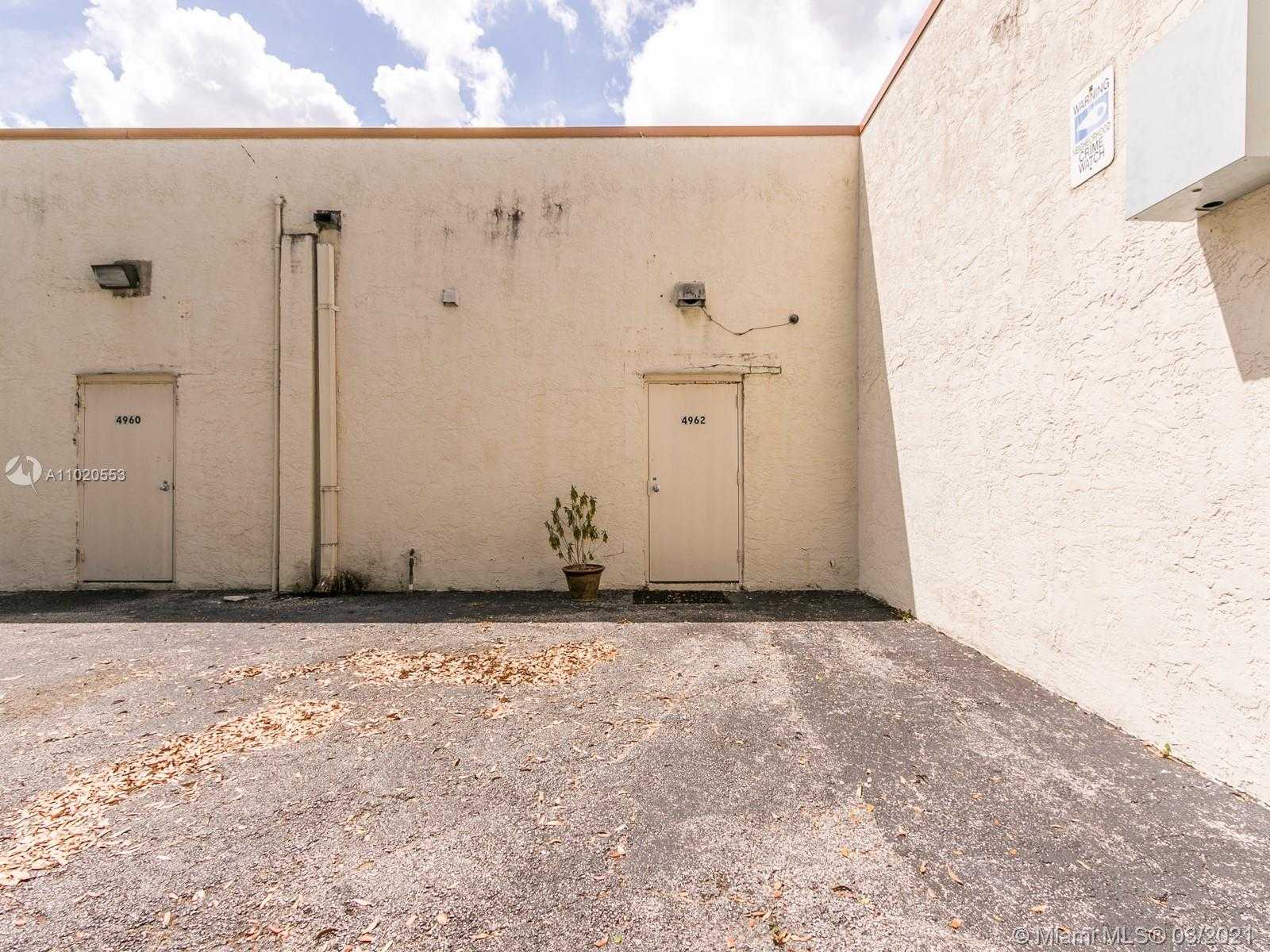 Small Image of 4962 NORTH PINE ISLAND, Lauderhill Number 22