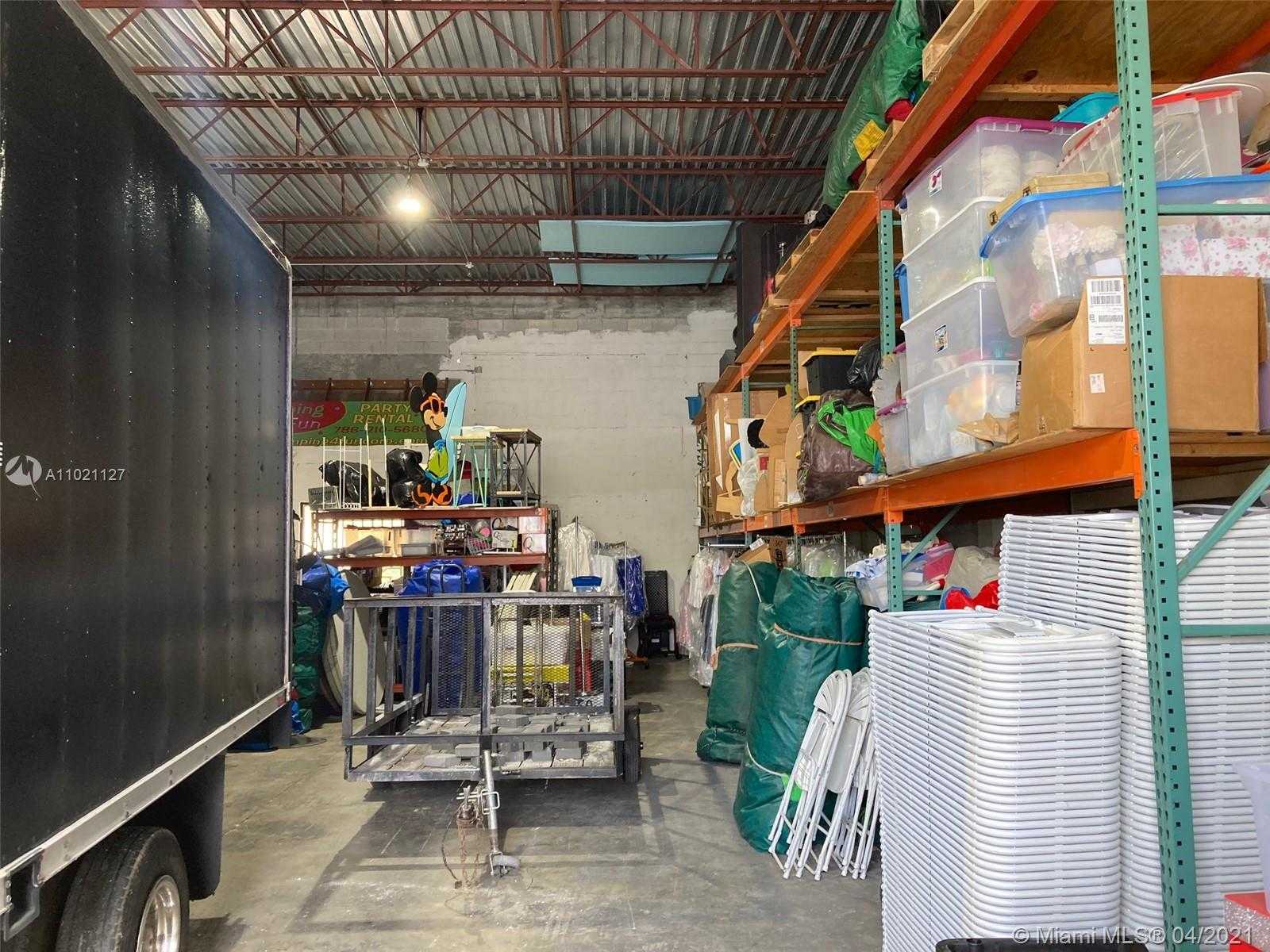 Small Image of 13131 SOUTH WEST 122ND AVE, Miami Number 16