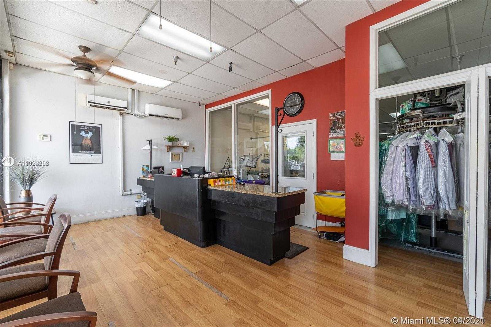 Small Image of 15500 NORTH WEST 77TH CT, Miami Lakes Number 3
