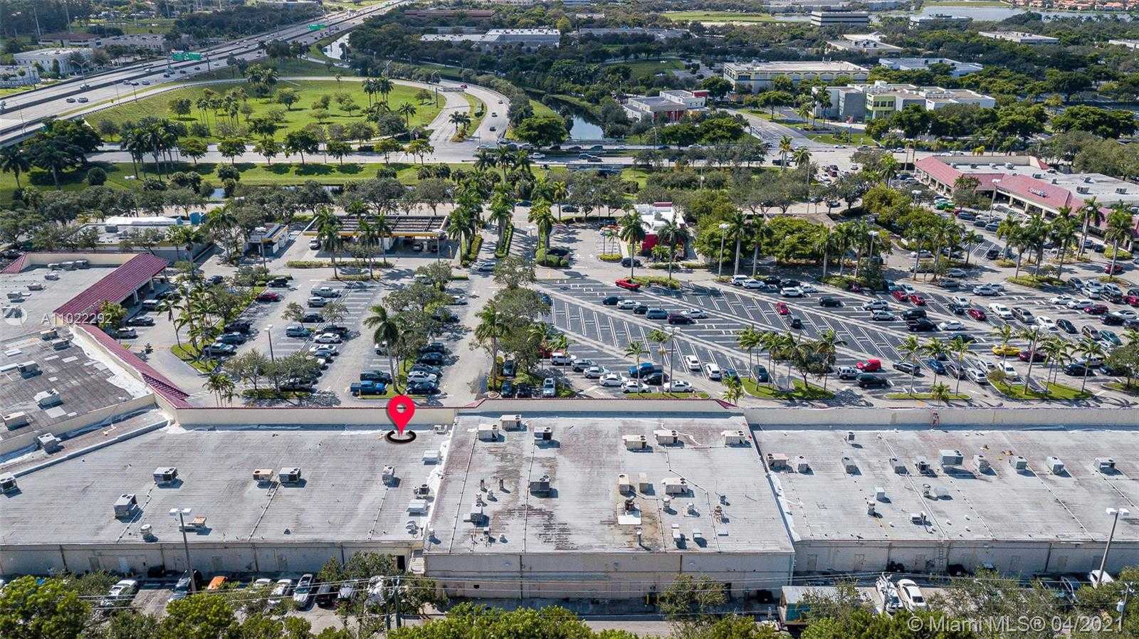 Small Image of 15500 NORTH WEST 77TH CT, Miami Lakes Number 5