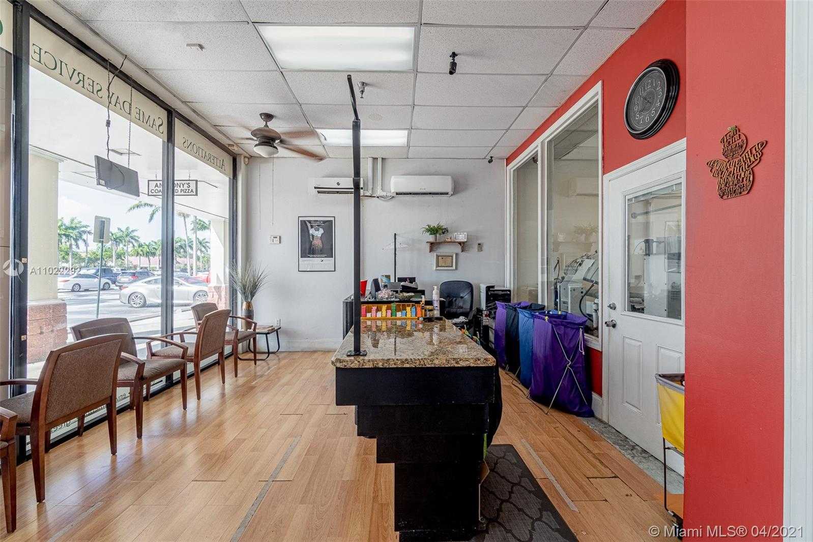 Small Image of 15500 NORTH WEST 77TH CT, Miami Lakes Number 7