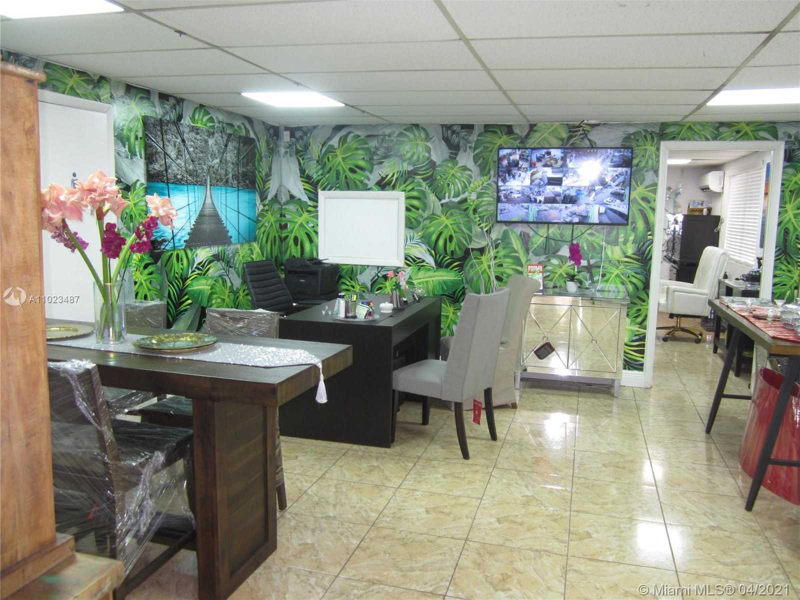 Small Image of 1001 E 26th St, Hialeah, FL 33013, USA Number 11