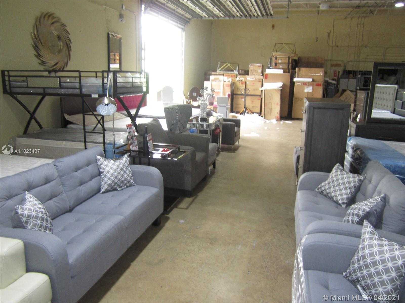 Small Image of 1001 E 26th St, Hialeah, FL 33013, USA Number 20