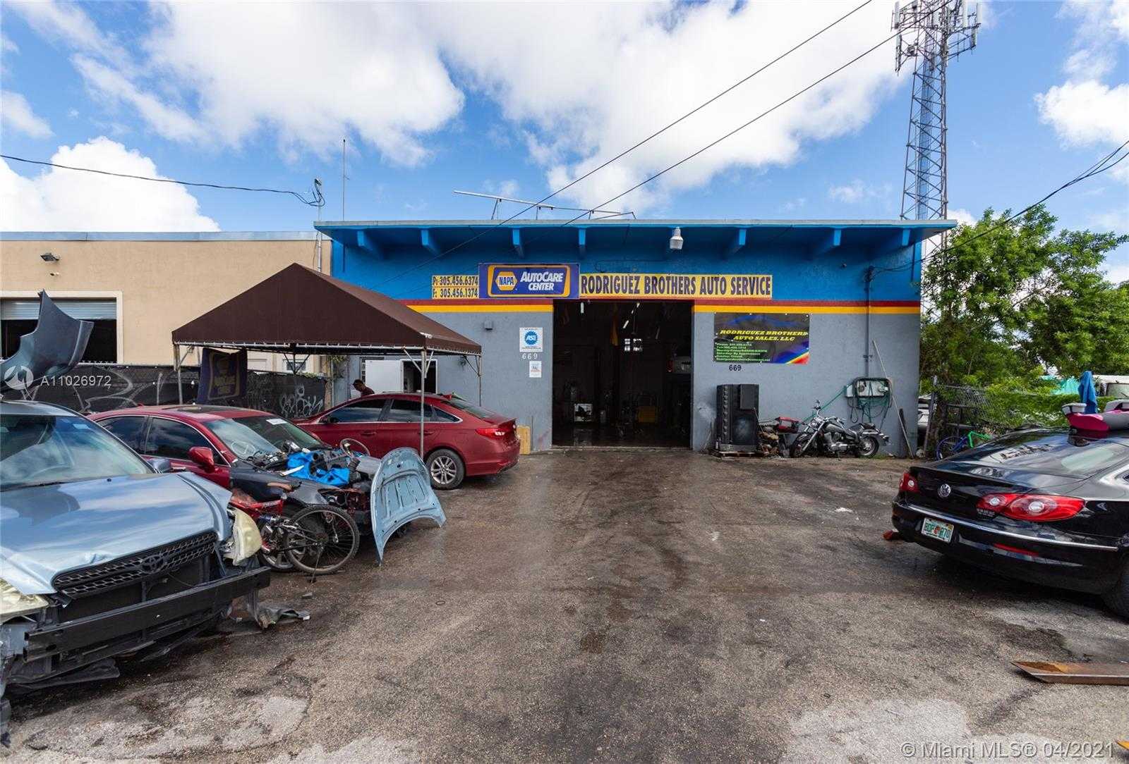 Small Image of 669 NORTH WEST 26TH ST, Miami Number 4