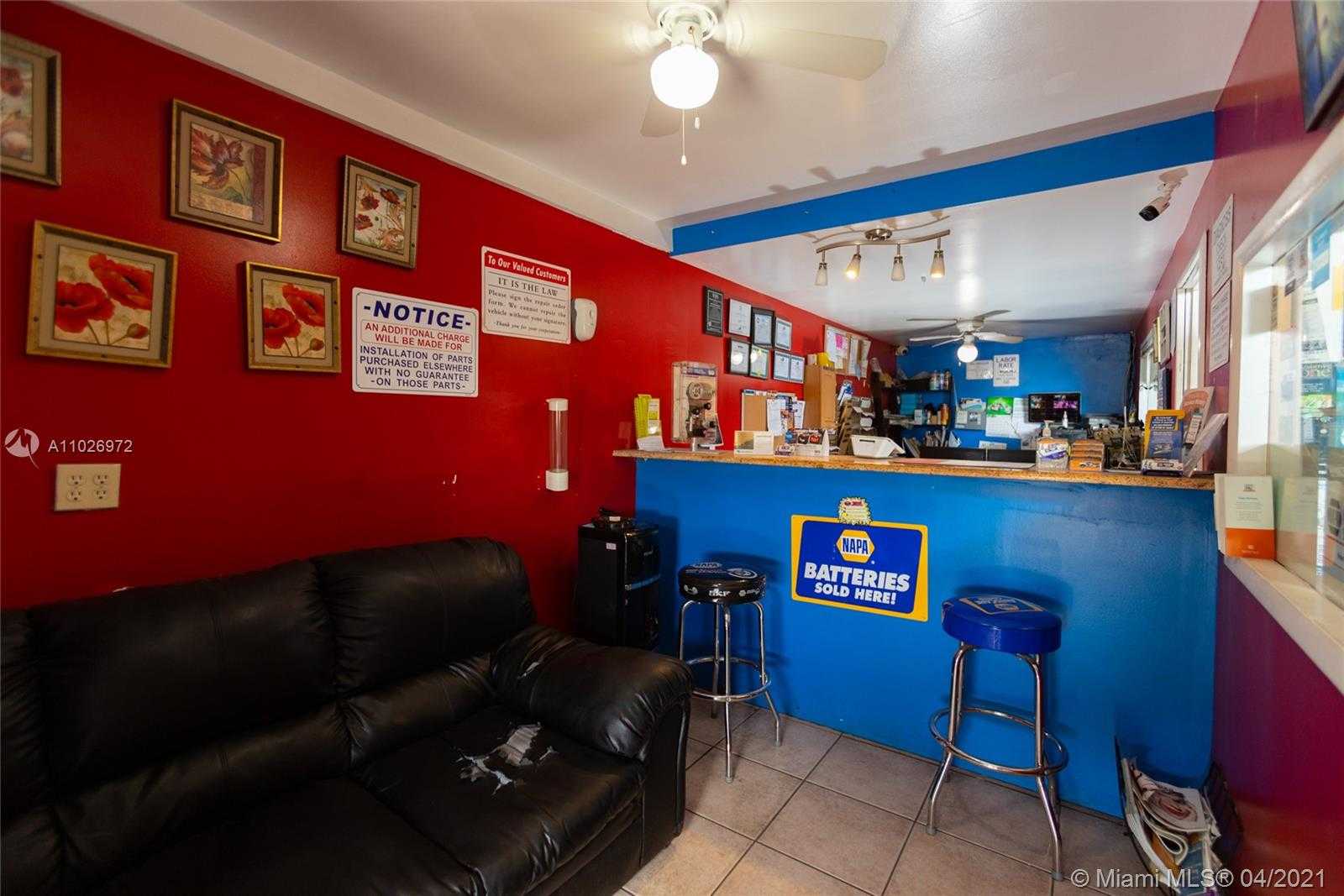 Small Image of 669 NORTH WEST 26TH ST, Miami Number 40