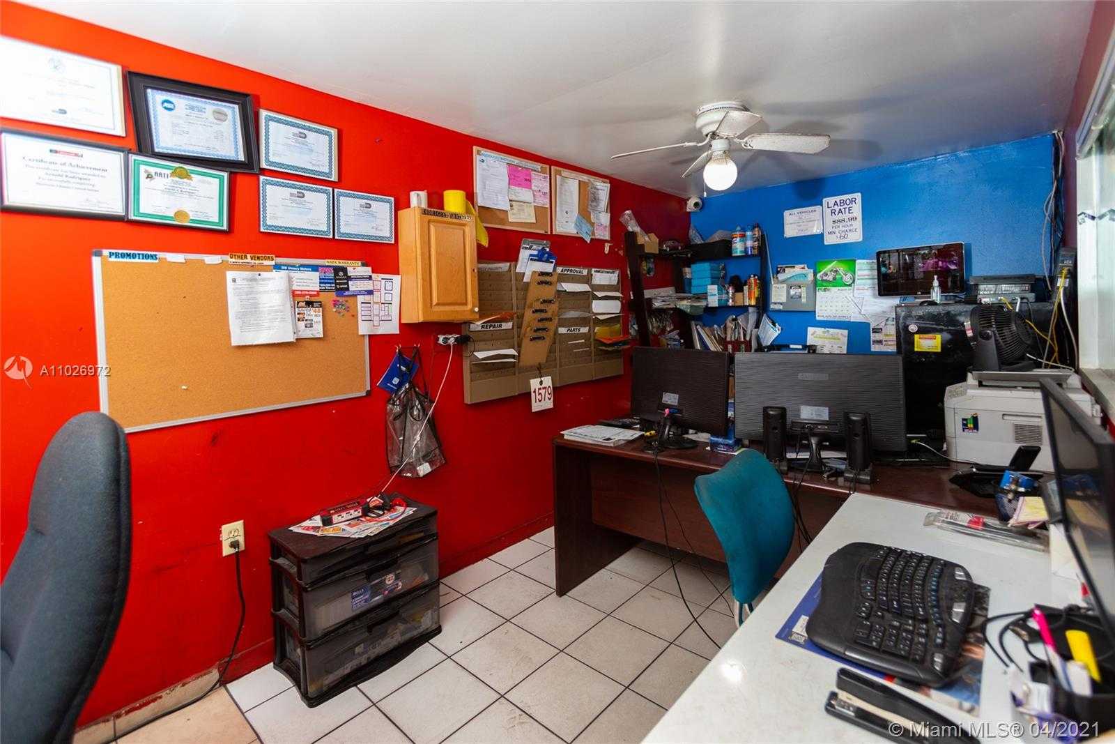 Small Image of 669 NORTH WEST 26TH ST, Miami Number 44