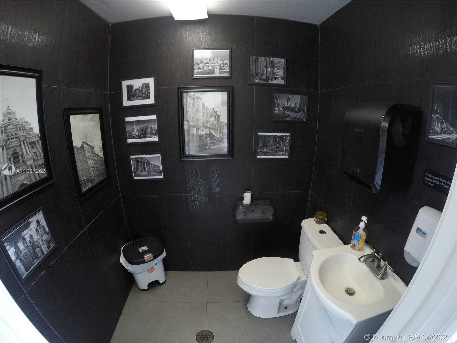 Small Image of 23133 SANDALFOOT PLAZA DR, Boca Raton Number 11