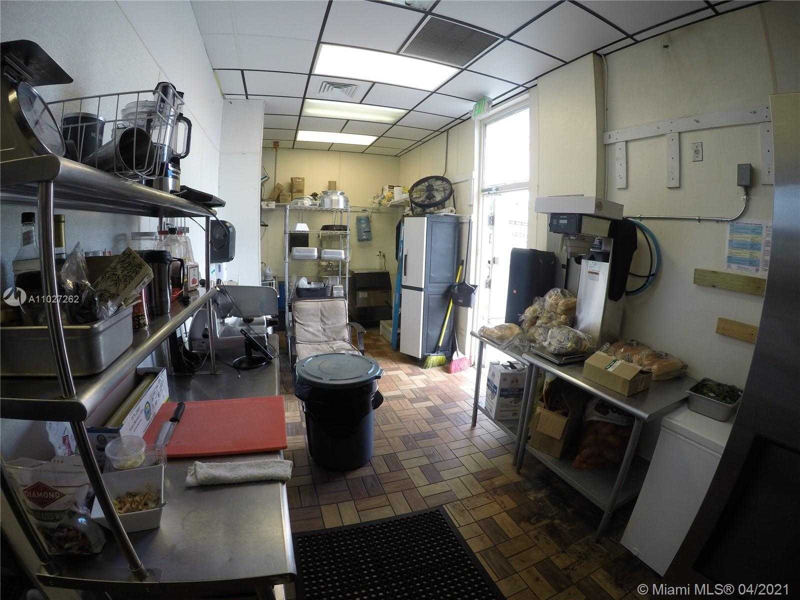 Small Image of 23133 SANDALFOOT PLAZA DR, Boca Raton Number 9