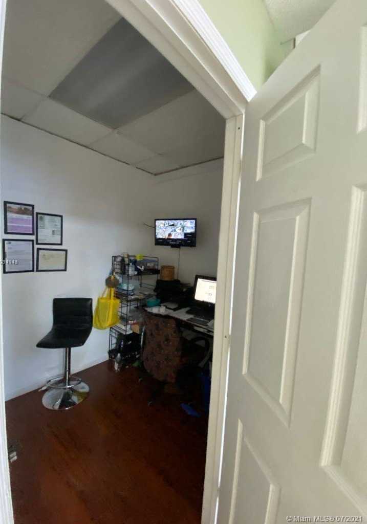 Small Image of 1177 NORTH WEST 35 ST, Hialeah Number 24