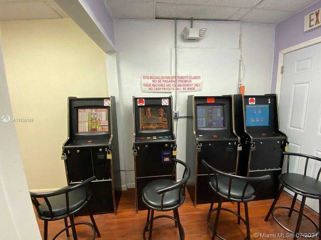 Small Image of 1177 NORTH WEST 35 ST, Hialeah Number 28