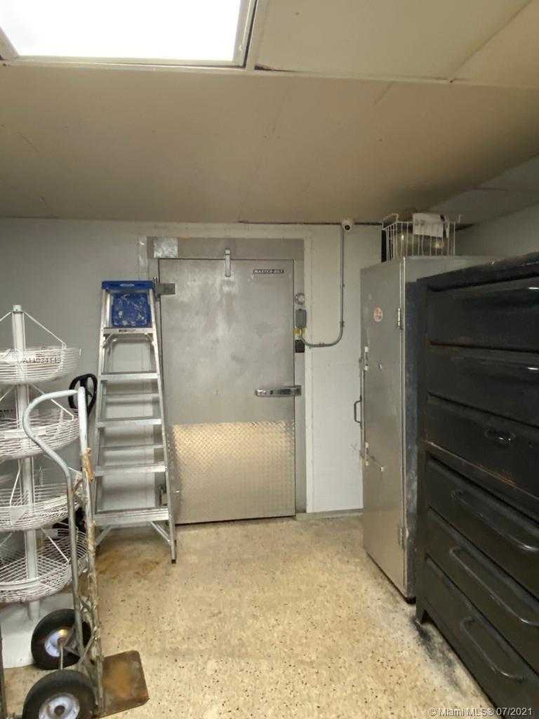 Small Image of 1177 NORTH WEST 35 ST, Hialeah Number 34
