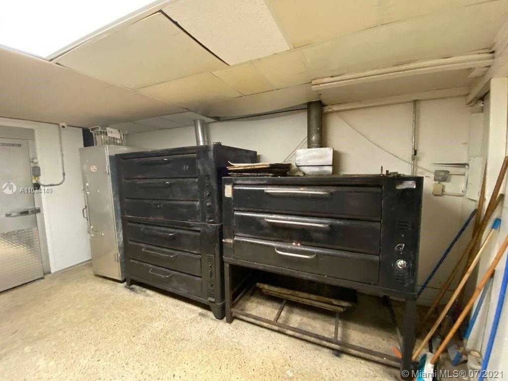 Small Image of 1177 NORTH WEST 35 ST, Hialeah Number 36