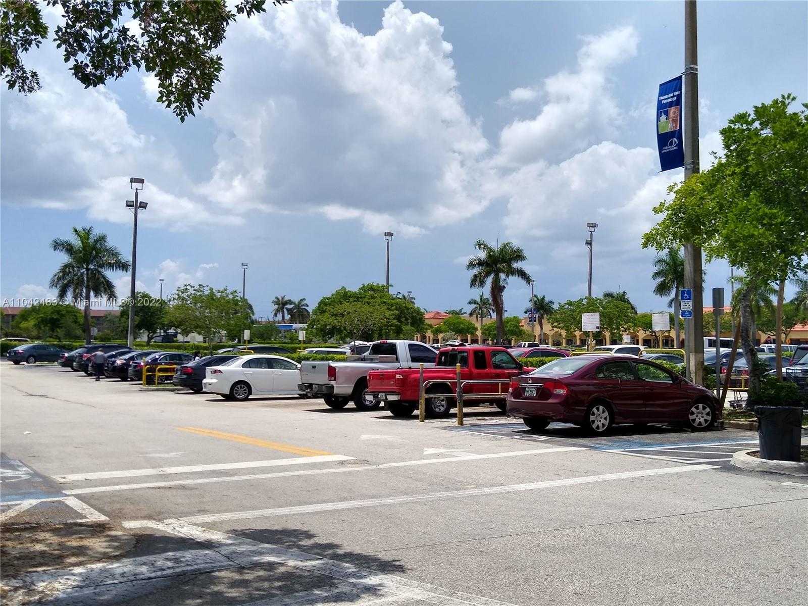 Small Image of 12105 PEMBROKE RD, Pembroke Pines Number 12