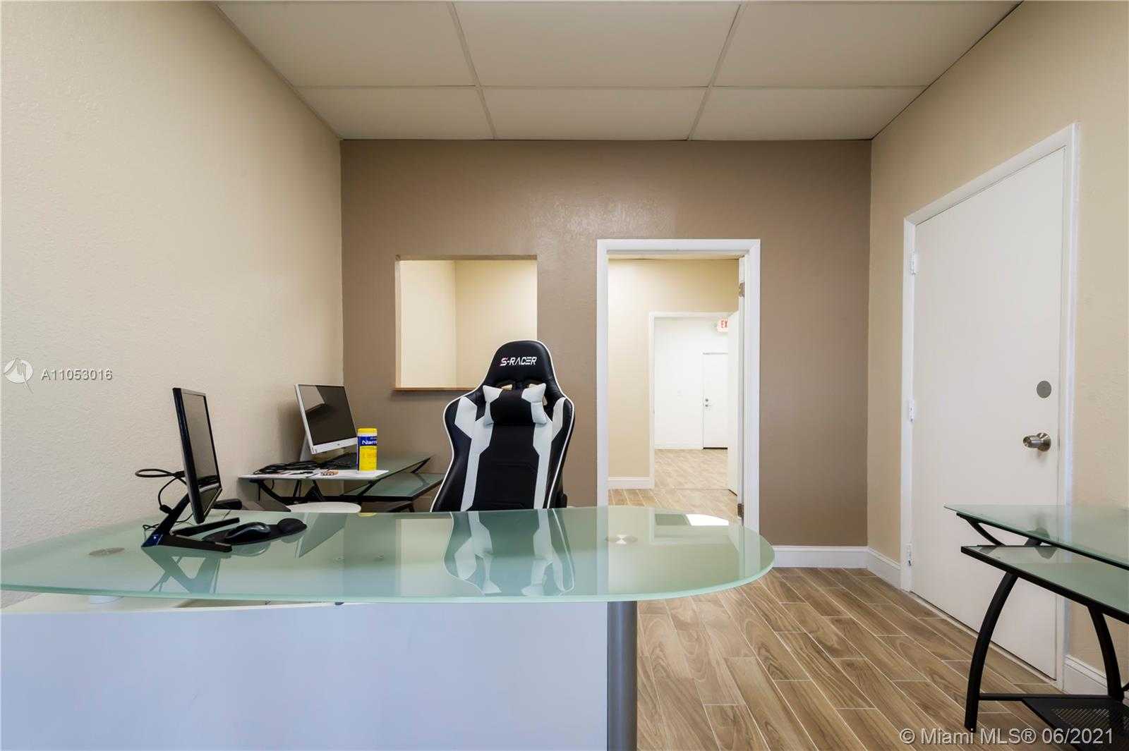 Small Image of 16635 NORTH EAST 19TH AVE, North Miami Beach Number 11