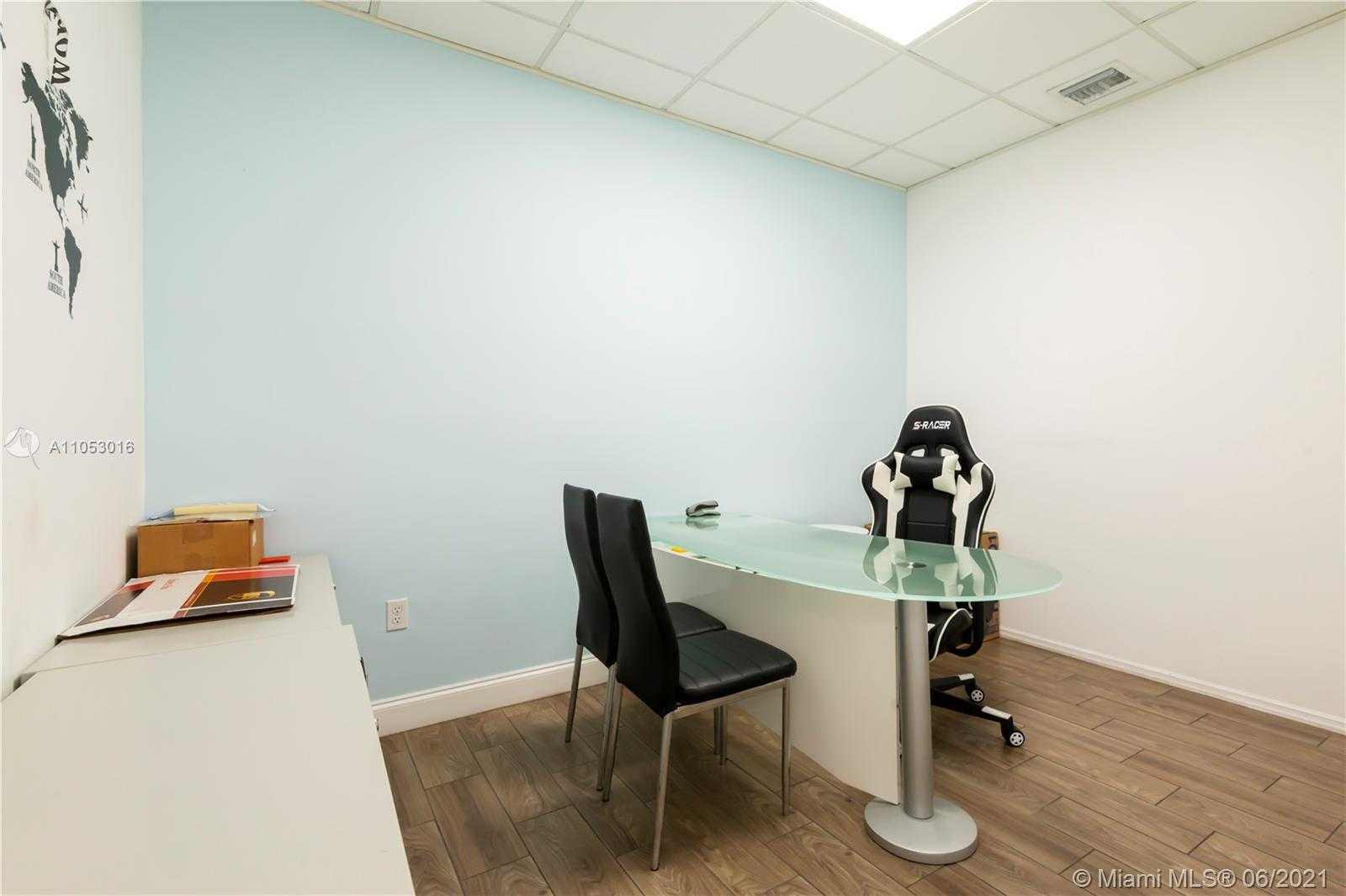 Small Image of 16635 NORTH EAST 19TH AVE, North Miami Beach Number 13