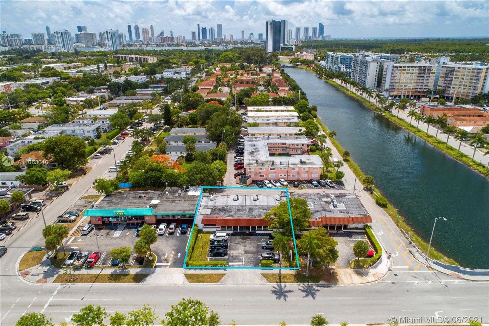Small Image of 16635 NORTH EAST 19TH AVE, North Miami Beach Number 20