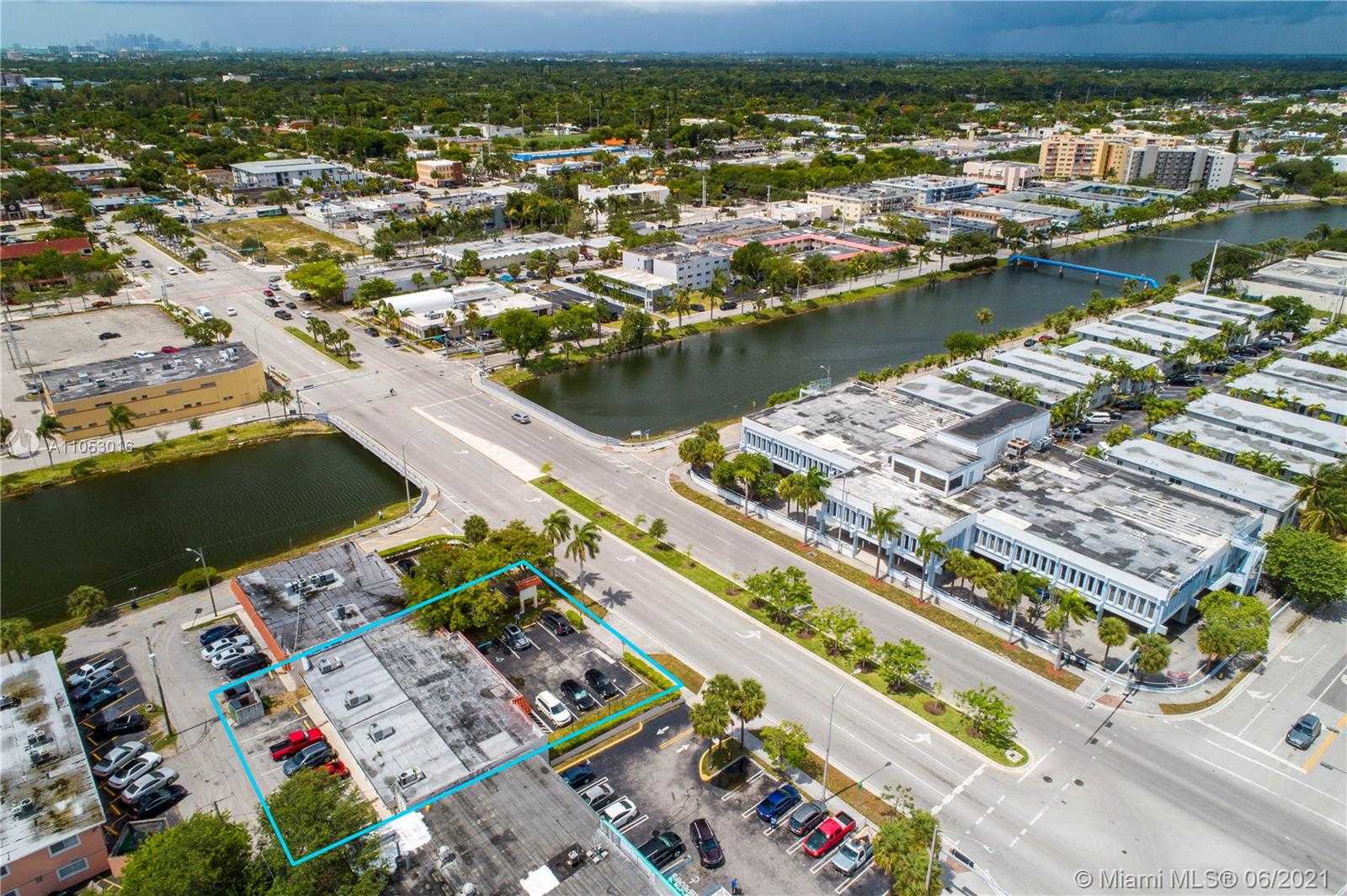 Small Image of 16635 NORTH EAST 19TH AVE, North Miami Beach Number 29